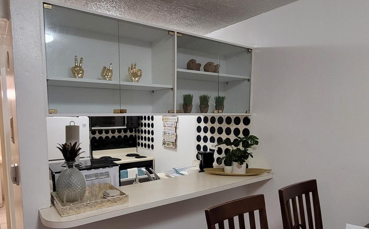 Beach Apartments At Marbella Del Caribe Σαν Χουάν Εξωτερικό φωτογραφία